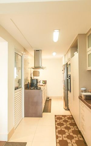 Apartamento para alugar com 130m², 2 quartos e 2 vagasCozinha