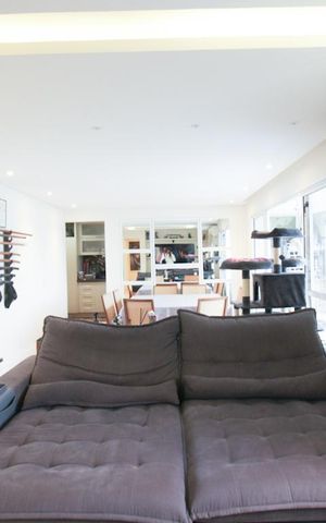 Apartamento para alugar com 130m², 2 quartos e 2 vagasSala