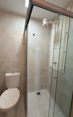 Apartamento à venda com 89m², 3 quartos e 2 vagas Apartamento à venda com 89m², 3 quartos e 2 vagasBanheiro 01
