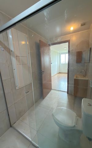 Apartamento à venda com 89m², 3 quartos e 2 vagas Apartamento à venda com 89m², 3 quartos e 2 vagasBanheiro 02