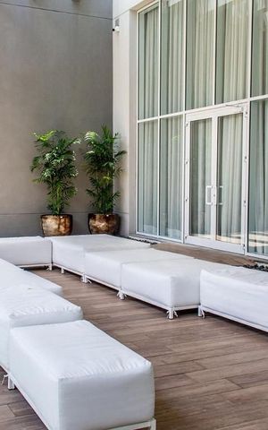Apartamento à venda com 60m², 1 quarto e 2 vagas Apartamento à venda com 60m², 1 quarto e 2 vagasÁrea externa