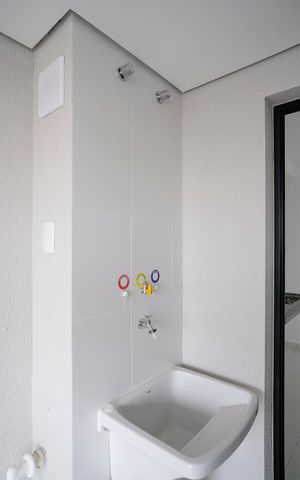 Apartamento para alugar com 73m², 2 quartos e 1 vagaÁrea de serviço