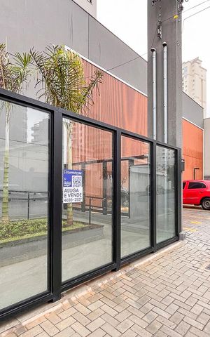 Apartamento para alugar com 73m², 2 quartos e 1 vagaFachada + plaquinha