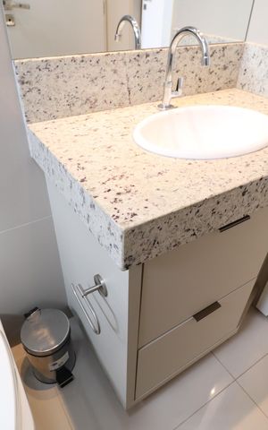 Apartamento para alugar com 102m², 3 quartos e 2 vagasBanheiro Social