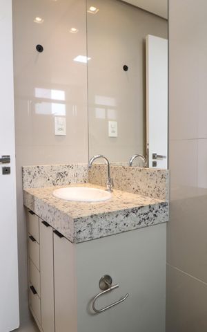 Apartamento para alugar com 102m², 3 quartos e 2 vagasBanheiro do Quarto 3