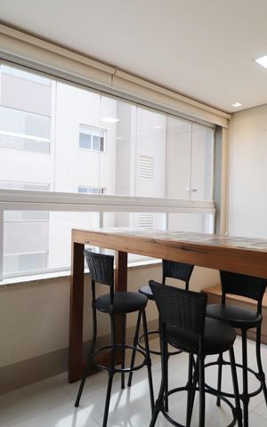 Apartamento para alugar com 102m², 3 quartos e 2 vagasVaranda