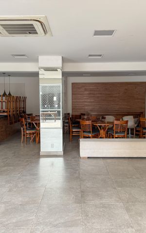 Casa à venda com 190m², 3 quartos e 4 vagas Casa à venda com 190m², 3 quartos e 4 vagasÁrea externa