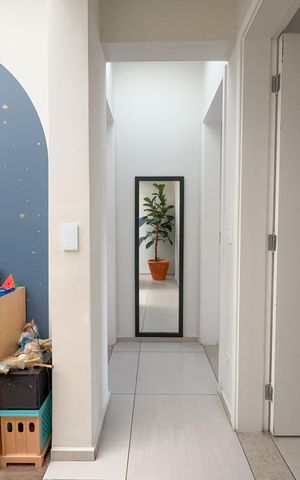 Casa à venda com 190m², 3 quartos e 4 vagas Casa à venda com 190m², 3 quartos e 4 vagasCorredor
