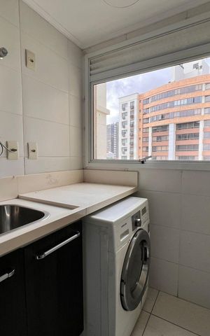 Apartamento à venda com 91m², 3 quartos e 2 vagas Apartamento à venda com 91m², 3 quartos e 2 vagasÁrea de serviço
