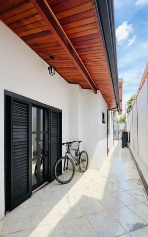 Apartamento para alugar com 200m², 3 quartos e 5 vagas Apartamento para alugar com 200m², 3 quartos e 5 vagasÁrea externa