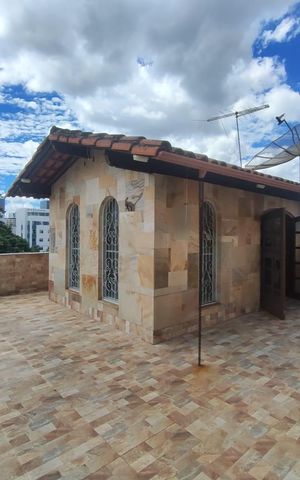 Casa à venda com 460m², 6 quartos e 4 vagas