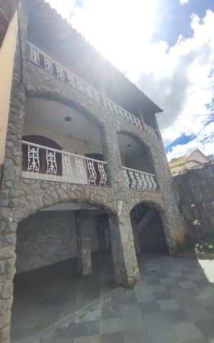 Casa à venda com 460m², 6 quartos e 4 vagas