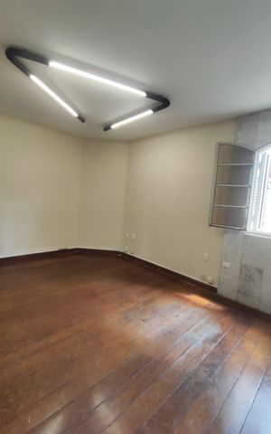 Casa à venda com 460m², 6 quartos e 4 vagas