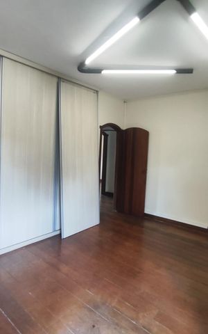 Casa à venda com 460m², 6 quartos e 4 vagas