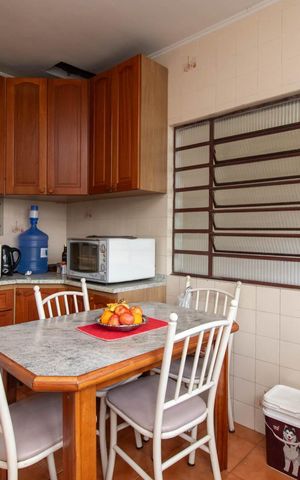 Casa à venda com 99m², 2 quartos e 2 vagasCozinha