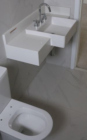 Apartamento à venda com 222m², 4 quartos e 5 vagasBanheiro 1