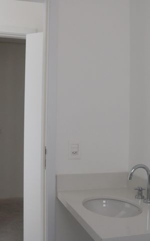Apartamento à venda com 222m², 4 quartos e 5 vagasBanheiro 2