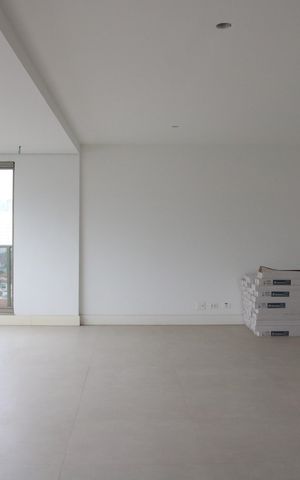 Apartamento à venda com 222m², 4 quartos e 5 vagasSala e Cozinha Integrada