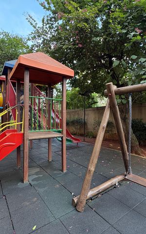 Apartamento à venda com 49m², 2 quartos e 1 vaga Apartamento à venda com 49m², 2 quartos e 1 vagaÁrea comum - Playground