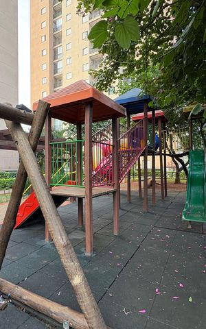Apartamento à venda com 49m², 2 quartos e 1 vaga Apartamento à venda com 49m², 2 quartos e 1 vagaÁrea comum - Playground