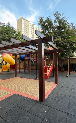 Apartamento à venda com 49m², 2 quartos e 1 vaga Apartamento à venda com 49m², 2 quartos e 1 vagaÁrea comum - Playground