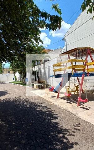 Casa de condomínio à venda com 63m², 2 quartos e 1 vaga Casa de condomínio à venda com 63m², 2 quartos e 1 vagaÁrea comum - Playground