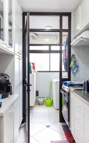 Apartamento à venda com 76m², 3 quartos e 2 vagasCozinha