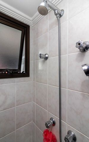 Apartamento à venda com 76m², 3 quartos e 2 vagasBanheiro da Suíte