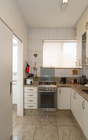Apartamento à venda com 180m², 4 quartos e 1 vaga Apartamento à venda com 180m², 4 quartos e 1 vagaCOZINHA