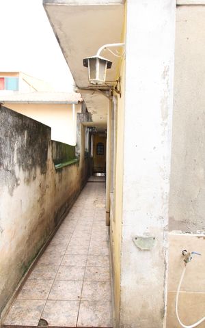 Casa à venda com 150m², 3 quartos e 6 vagasQuintal