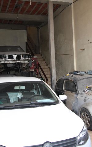 Casa à venda com 150m², 3 quartos e 6 vagasGaragem