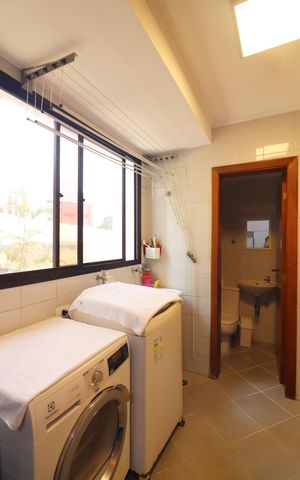 Apartamento à venda com 160m², 4 quartos e 3 vagasÁrea de Serviço