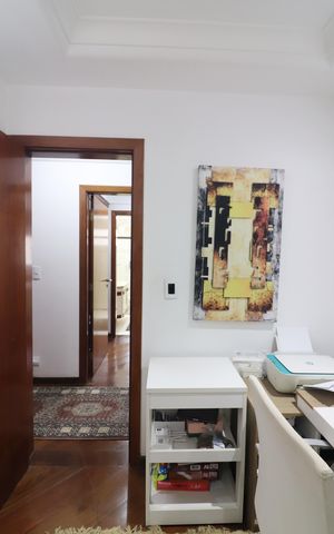 Apartamento à venda com 160m², 4 quartos e 3 vagasEscritório