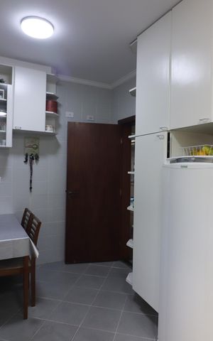 Apartamento à venda com 160m², 4 quartos e 3 vagasCozinha 