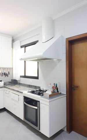 Apartamento à venda com 160m², 4 quartos e 3 vagasCozinha 