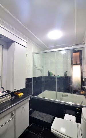 Apartamento à venda com 160m², 4 quartos e 3 vagasSuíte 1 Banheiro 