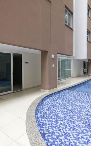 Apartamento à venda com 129m², 4 quartos e 2 vagasÁrea comum - Piscina