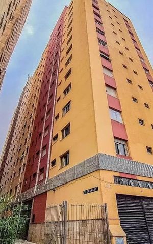 Studio à venda com 33m², 1 quarto e sem vaga Studio à venda com 33m², 1 quarto e sem vagaFachada