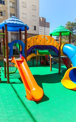 Apartamento à venda com 46m², 2 quartos e 1 vaga Apartamento à venda com 46m², 2 quartos e 1 vagaÁrea comum - Playground