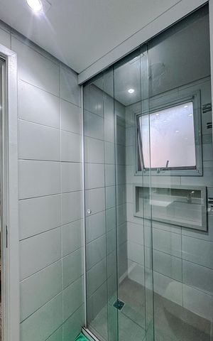 Apartamento à venda com 220m², 3 quartos e 3 vagas Apartamento à venda com 220m², 3 quartos e 3 vagasBanheiro da Suíte 3