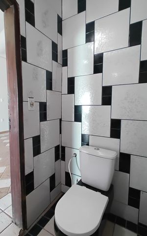 Casa para alugar com 220m², 4 quartos e 2 vagas Casa para alugar com 220m², 4 quartos e 2 vagasBanheiro