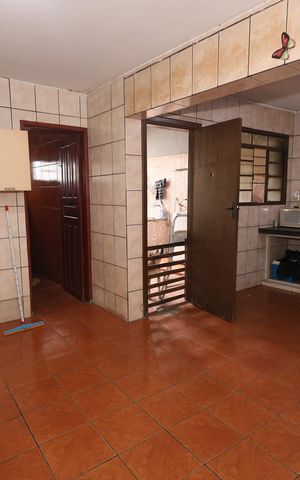 Casa à venda com 156m², 3 quartos e 2 vagasCozinha
