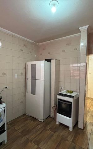 Casa à venda com 170m², 3 quartos e 2 vagas Casa à venda com 170m², 3 quartos e 2 vagasCozinha