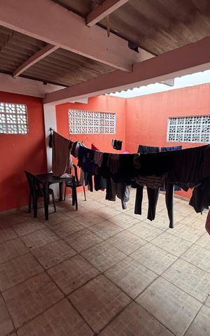 Casa à venda com 170m², 3 quartos e 2 vagas Casa à venda com 170m², 3 quartos e 2 vagasÁrea de Serviço