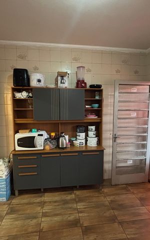 Casa à venda com 170m², 3 quartos e 2 vagas Casa à venda com 170m², 3 quartos e 2 vagasCozinha