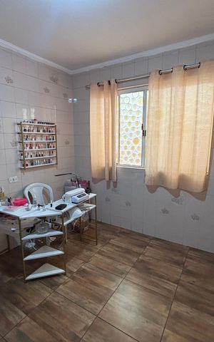 Casa à venda com 170m², 3 quartos e 2 vagas Casa à venda com 170m², 3 quartos e 2 vagasSala de Jantar