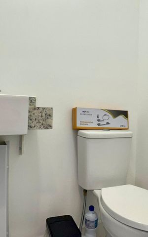 Studio para alugar com 25m², 1 quarto e sem vaga Studio para alugar com 25m², 1 quarto e sem vagaBanheiro
