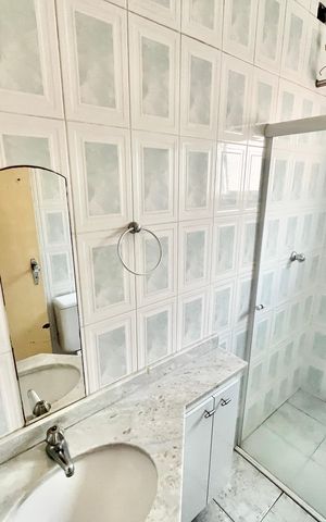 Casa para alugar com 226m², 3 quartos e sem vaga Casa para alugar com 226m², 3 quartos e sem vagaBanheiro