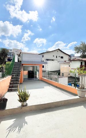 Casa para alugar com 226m², 3 quartos e sem vaga Casa para alugar com 226m², 3 quartos e sem vagaVaranda