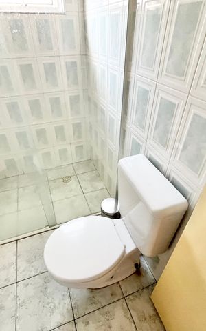 Casa para alugar com 226m², 3 quartos e sem vaga Casa para alugar com 226m², 3 quartos e sem vagaBanheiro